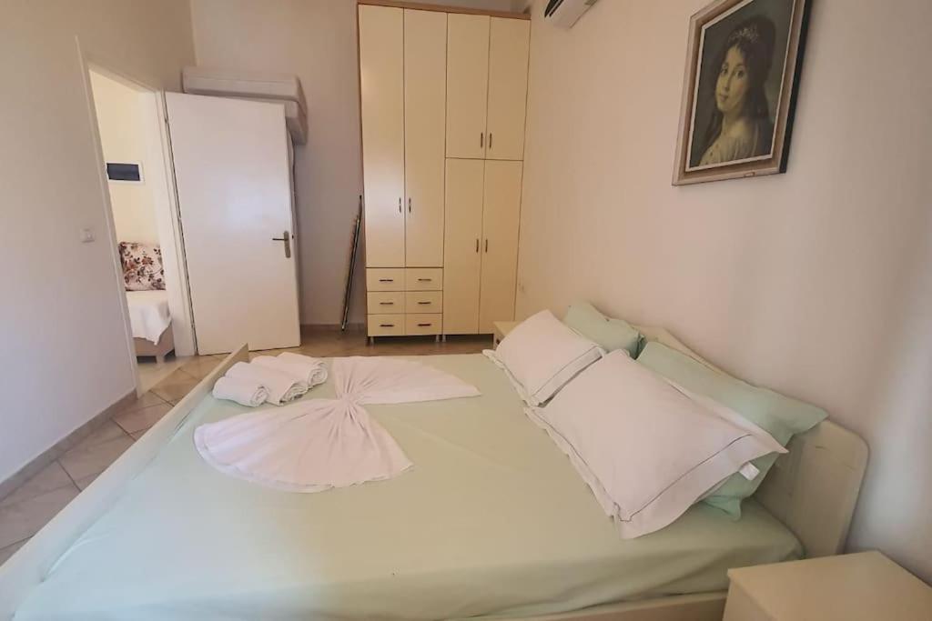 סרנדה Rose'S Apartment מראה חיצוני תמונה